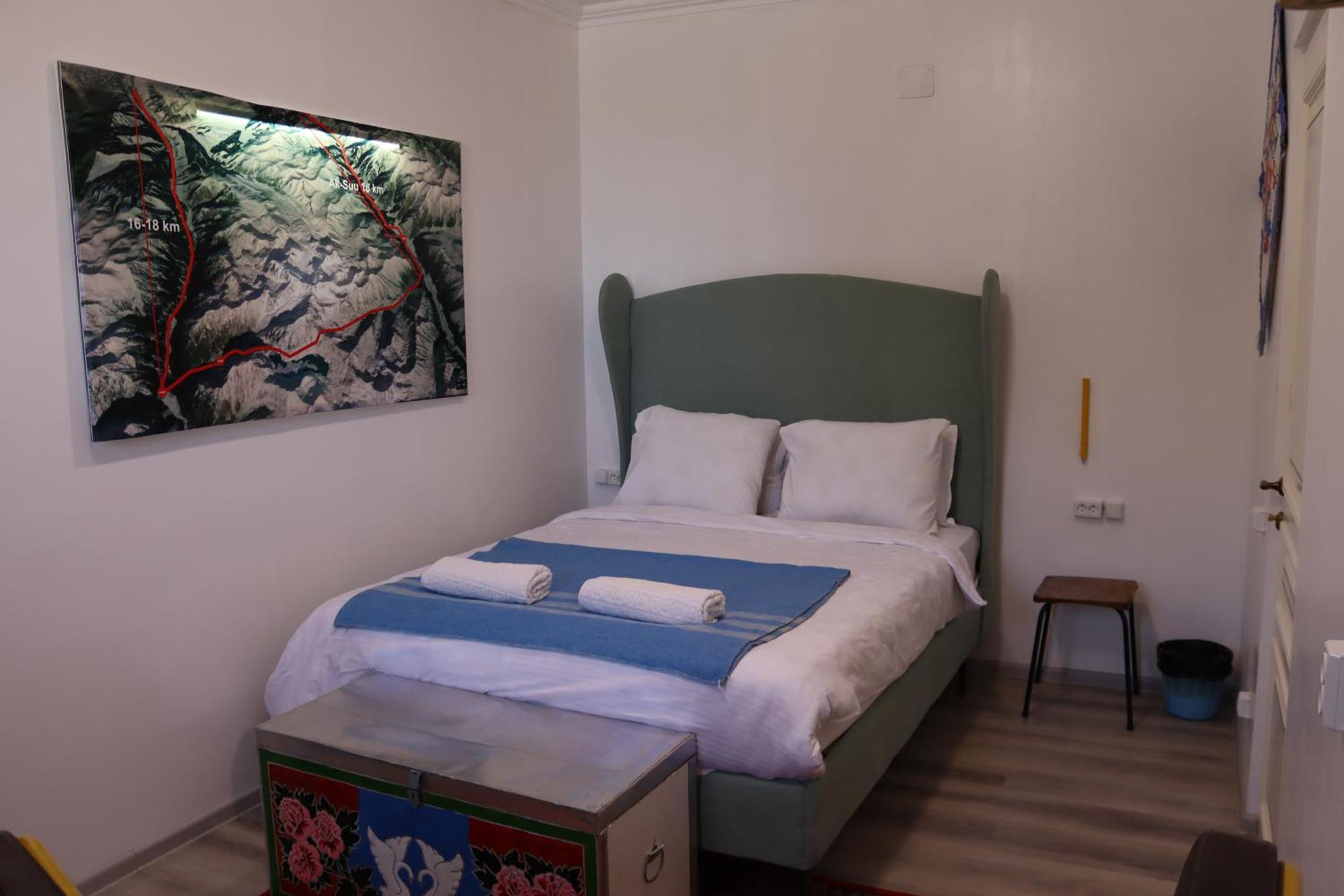 Duet Hostel Karakol Zimmer foto